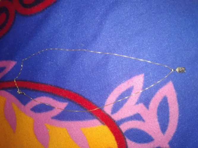 Cordão masculino dourado com pingente da face de Cristo*novo*!