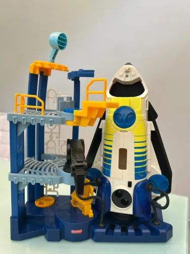 Estação Espacial Imaginext Foguete Que Brilha