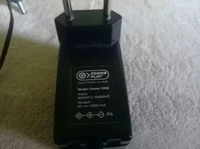 Fonte para pedais 9 Volts Power play