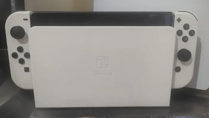 VENDO - Nintendo Switch OLED | Branco + Mario Odyssey (Mídia física)
