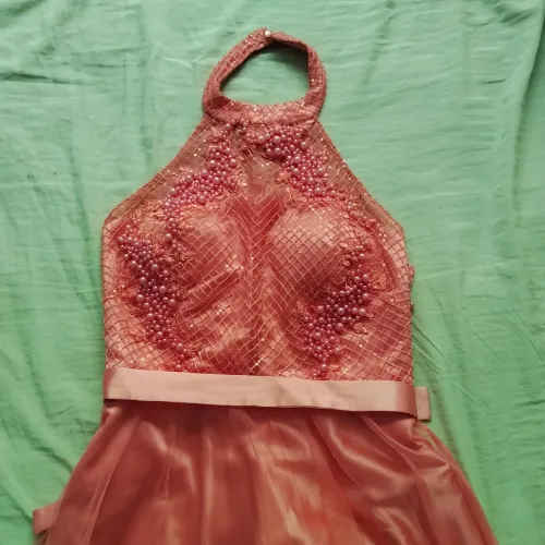 Vestido de festa salmão