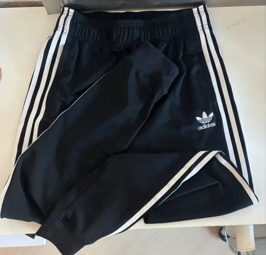 Calça adidas pp