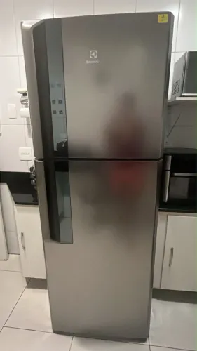 Vendo geladeira usada em ótimo estado Electrolux DF56s