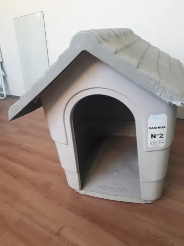 Casinha Média de Cães Usada