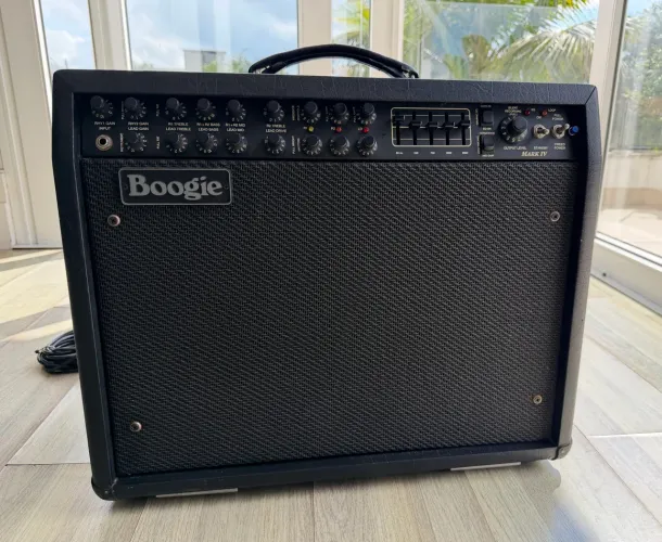 Mesa Boogie Mark IV (Rev B) Amplificador valvulado