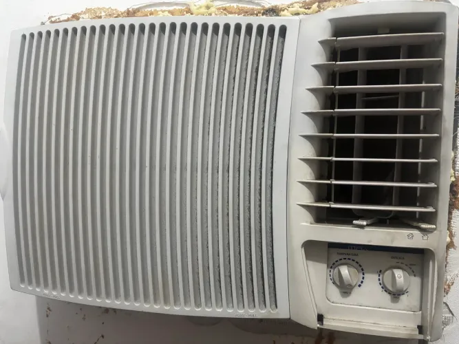 Ar condicionado janela 12.000 BTU revisado