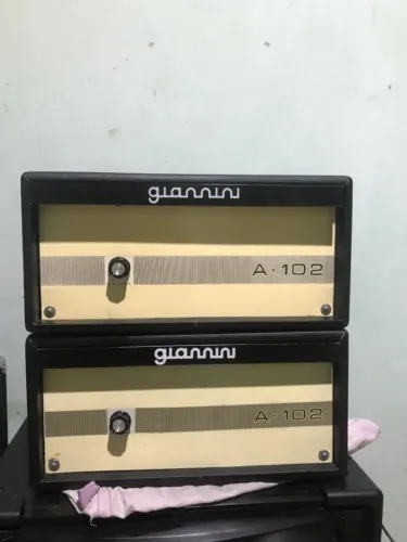 Amplificador valvulado giannini a102