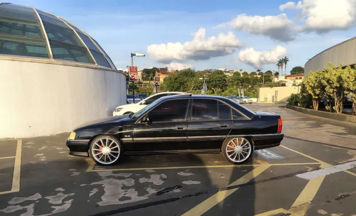 Chevrolet Omega GLS 2.2 / 2.0 (álcool) 1997