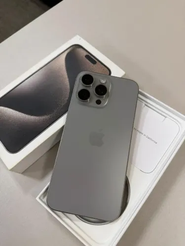 iPhone 15 Pro Max