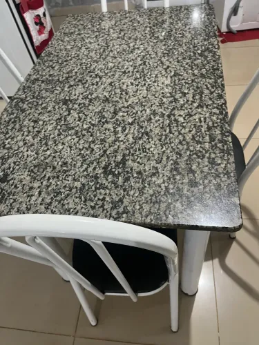 Mesa de mármore