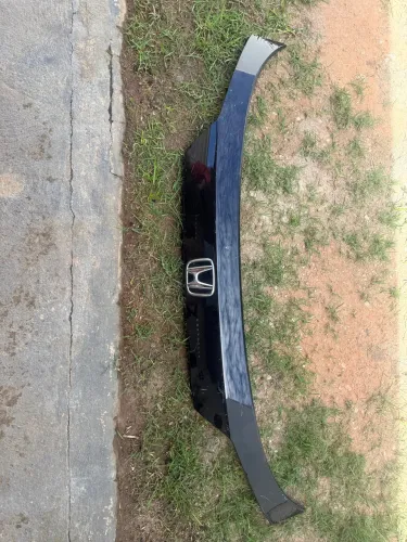 Aplique tampa traseira Honda Hrv