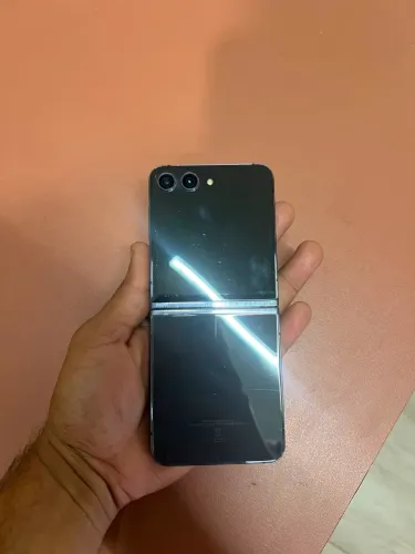 Zflip 5 estado novo