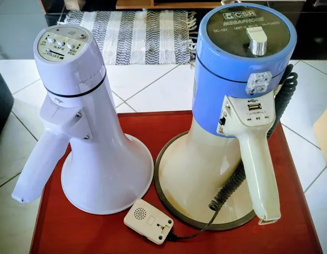 Mega fone, vários modelos 