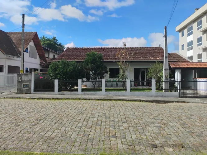 Venda direto com proprietário e aberto a propostas e podemos negociar o valor