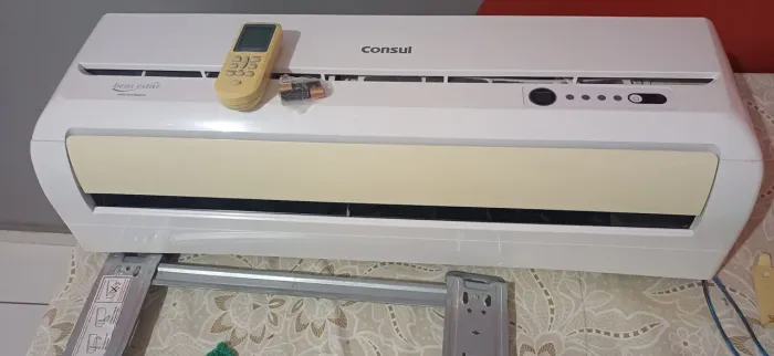 Vendo evaporadora split consul 9.000 btus funcionando