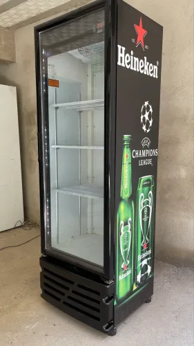 Cervejeira Imbera expositora porta de vidro Heineken 450 litros 220volts