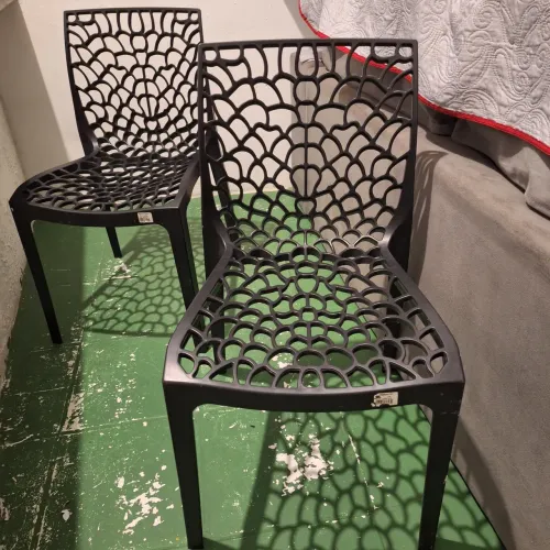 Vendo 2 cadeiras por 100 reais, simulador de caminhada 150.