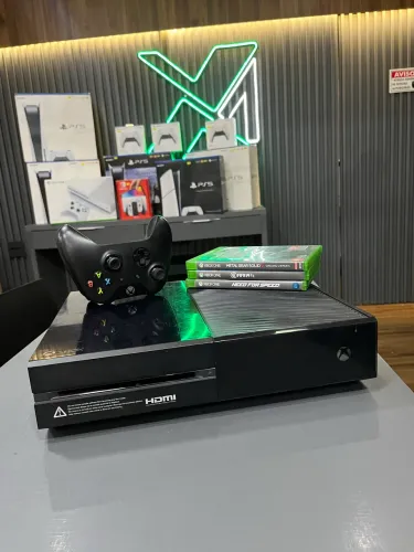 XBOX ONE FAT 500GB / Controle + Jogo brinde