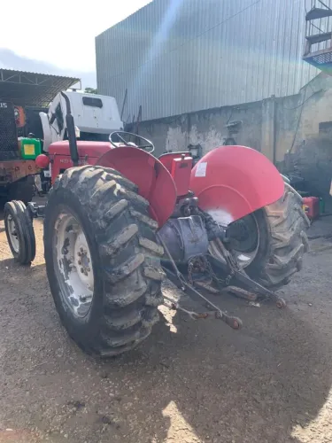 Trator Massey-Ferguon 50X ano 1961