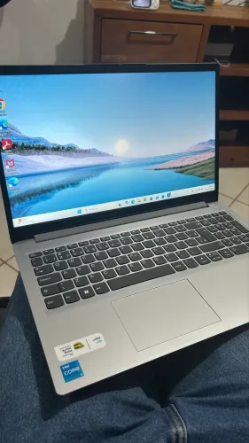 Notebook Lenovo IdeaPad 1i i3-1215U 4GB 256GB