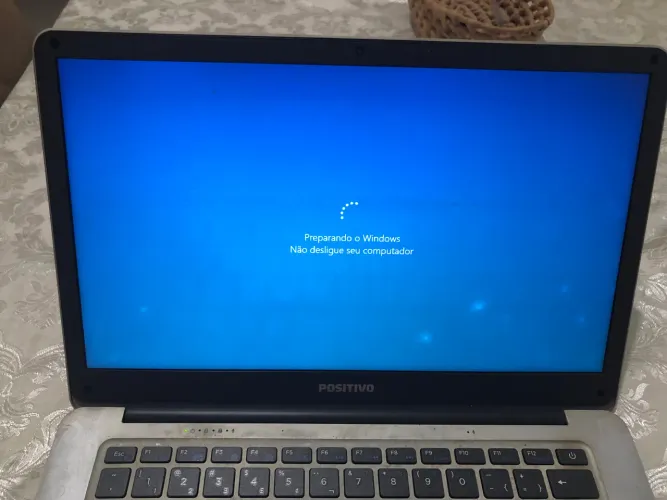 Notebook positivo sem atualização 