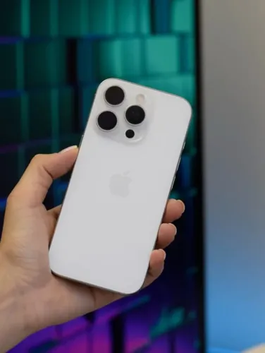 iPhone 16 Pro Branco 256 GB 6 meses de garantia