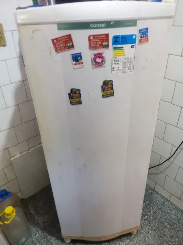 Geladeira Consul congelador 25 litros