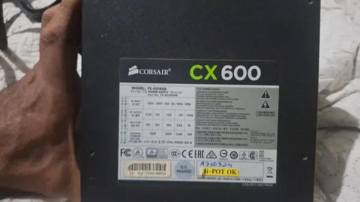 Fonte corsair 600