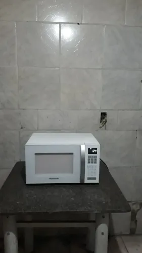 Microondas Panasonic 23 litros funcionando perfeitamente .