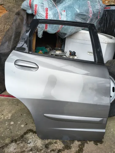 Porta direita traseira Honda fit 09-10-11-12