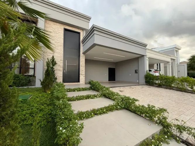 Venda de Casa no Condomínio Villa Jardim