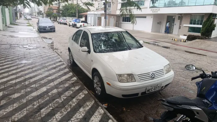 Volkswagen Bora 2.0 8V Comfortline Mec. 2001