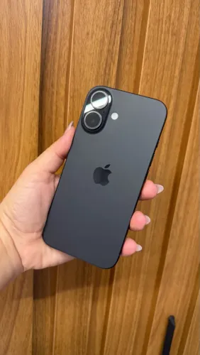 iPhone 16 com garantia Apple até Março de 2027