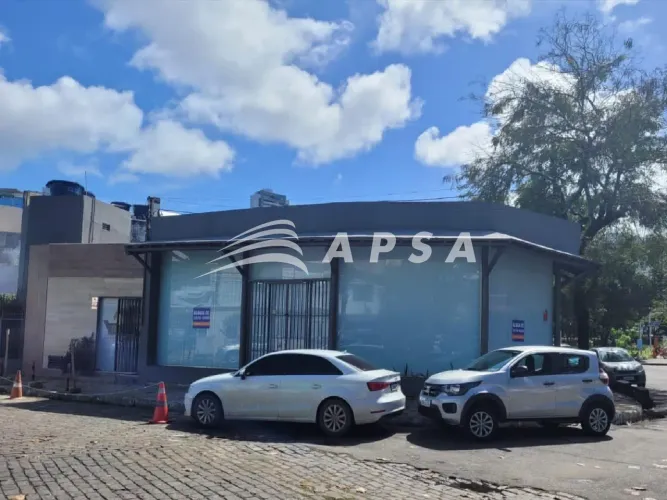 EXCELENTE OPORTUNIDADE COMERCIAL NO RIO VERMELHO. LOJA COMERCIAL COM 206 M², SALÃO GRANDE,