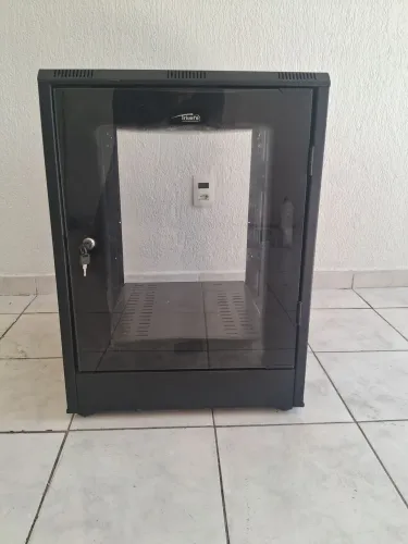 Rack de rede / regua energ / swith 24 portas
