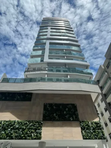 Apartamento para venda possui 132 metros quadrados com 3 quartos em Centro - Guarapari - E