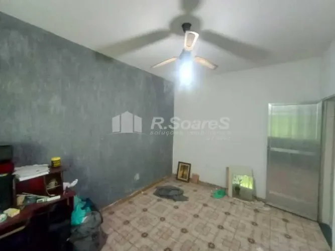 Casa de rua : / Residencial / Campinho
