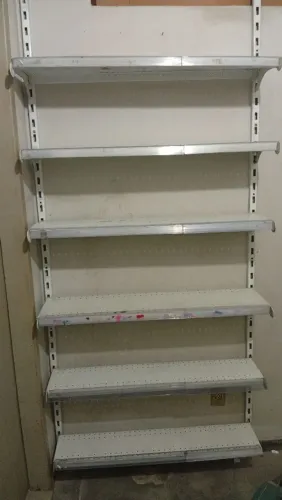 Gôndola de parede em aço