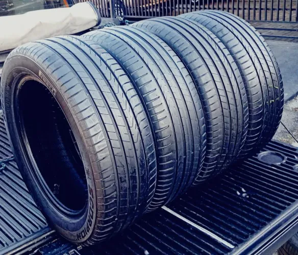 Pneu 205/55 aro 17 Pirelli Scorpion 90% seminovos