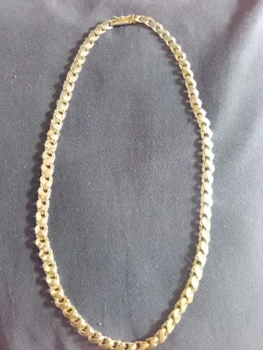 Corrente de moeda antiga grande,paguei 200 estou pedindo 80