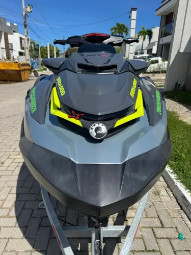 Jet Ski RXTX 325 RS c/ Carreta