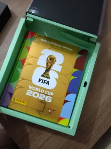 Álbum completo dourado