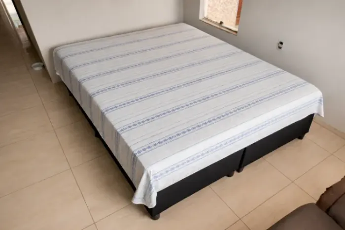 Cama Queen Size (NOVO)