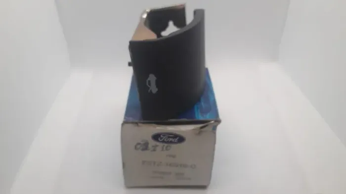Maçaneta do Trinco de Abertura do Capuz Motor Ford Ranger 95 A 12 / Ford Explorer 94 a 00