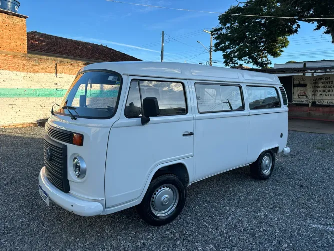Volkswagen Kombi Standard 1.4 MI Total Flex 8V 2014