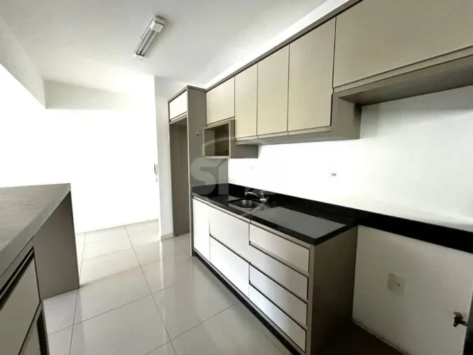 Apartamento com 3 dormitórios para alugar, 77 m² por R$ 2.600/mês - Ribeirão Fresco - Blum