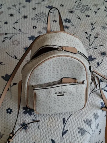 Mochila Bege da Guess Los Angeles