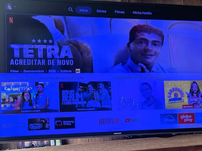 Smart TV Samsung 40" 4K UHD - Perfeito Estado (Série MU6100)