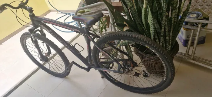 Bike semi nova