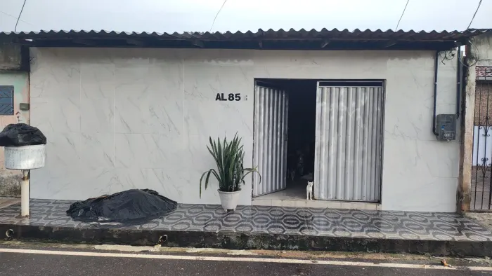 Vende se casa no conjunto carnaúba Alameda A